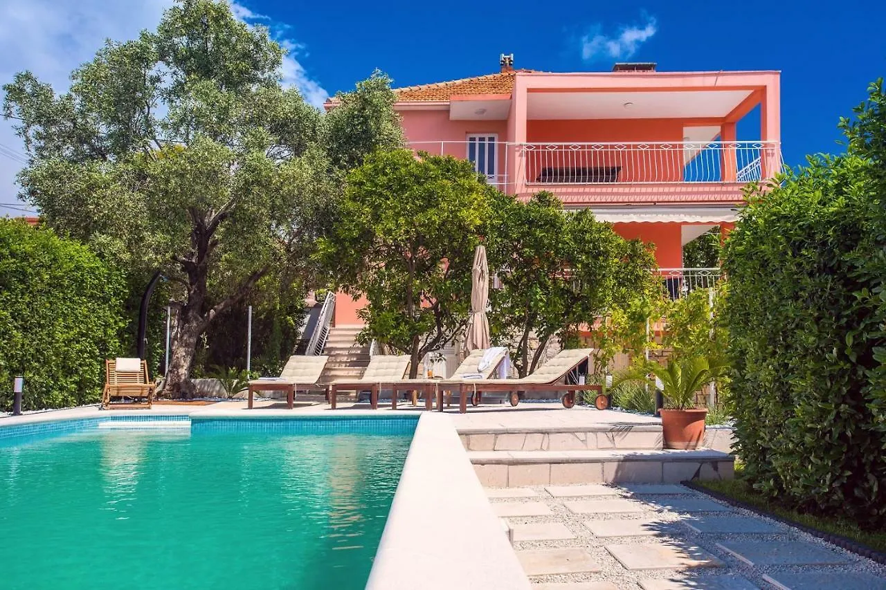 Villa Dawn تروغير